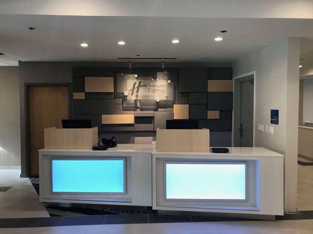 Holiday Inn Express Naperville By Ihg Esterno foto