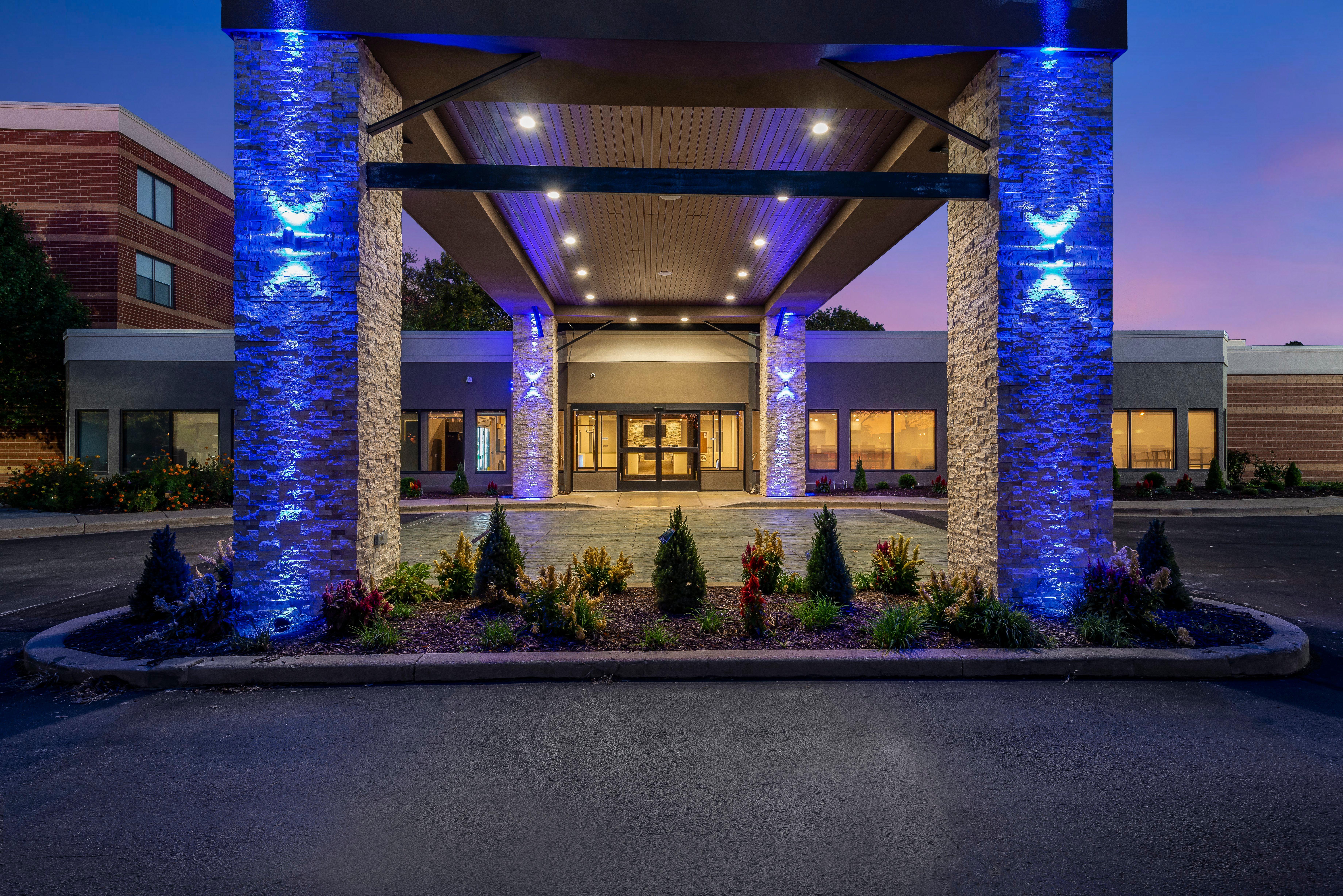 Holiday Inn Express Naperville By Ihg Esterno foto
